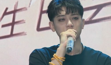 海浪娱乐圈,潮流涌动，星光熠熠的璀璨舞台